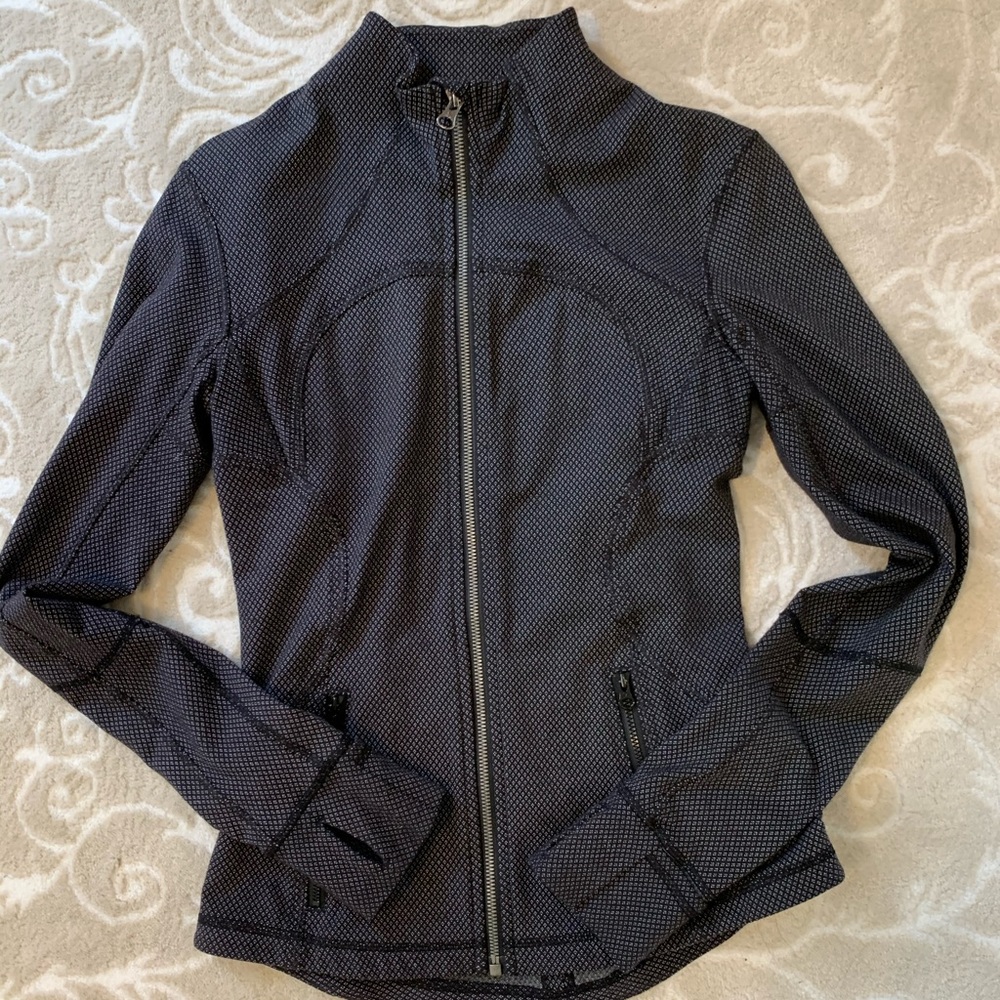 Gray lululemon forme jacket size 4
